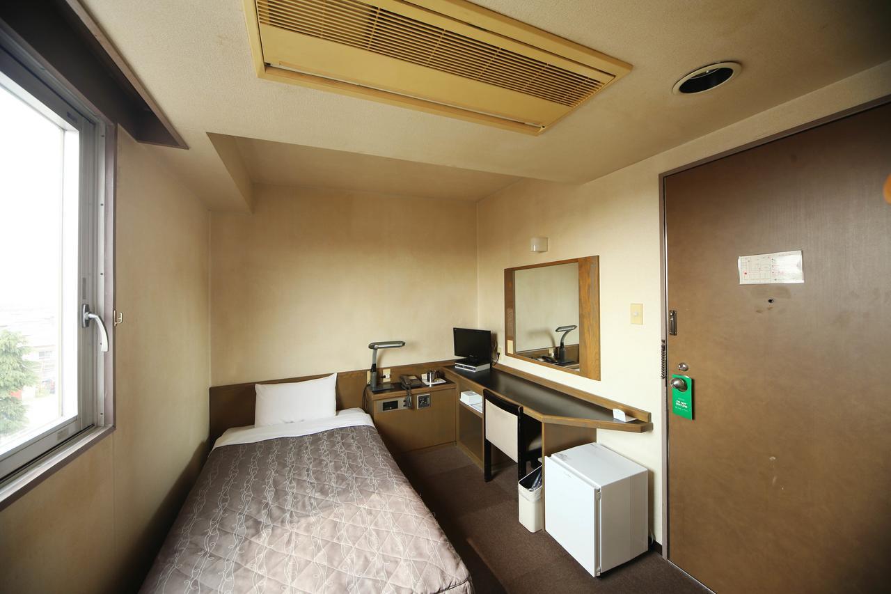 Isesaki Harvest Hotel Esterno foto